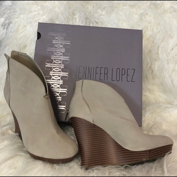 Jennifer Lopez Shoes - EUC Jennifer Lopez Reena Anklr Boot